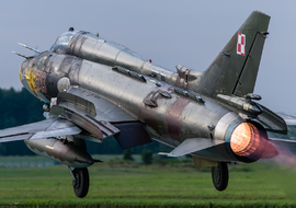 Sukhoi - Su-22M-4 (3713) - winkiel