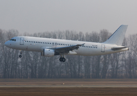 Airbus - A320-233 (YL-LCN) - odin7602