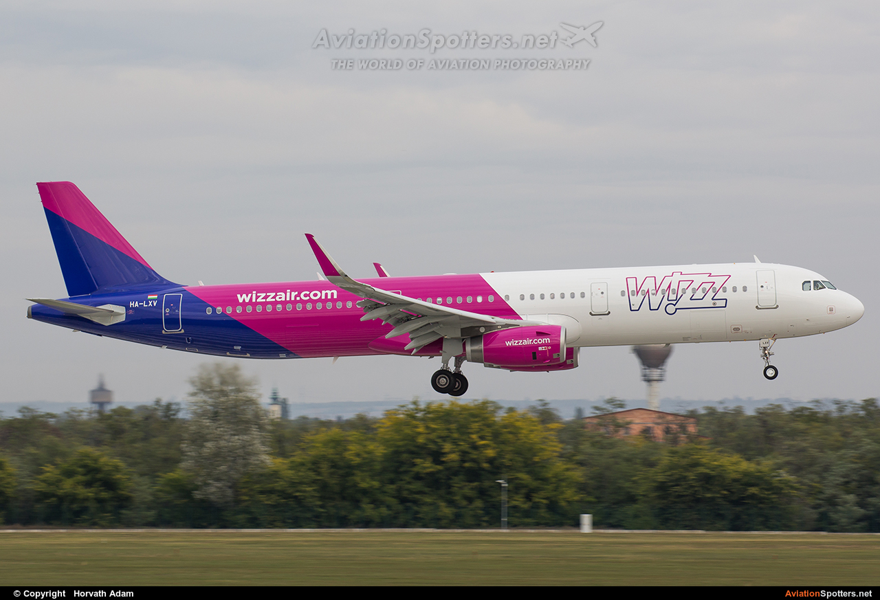 Wizz Air  -  A321-231  (HA-LXV) By Horvath Adam (odin7602)
