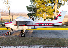 Cessna - 152 (HA-ERF) - ptolnai