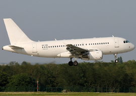 Airbus - A319-112 (UR-CQG) - ptolnai
