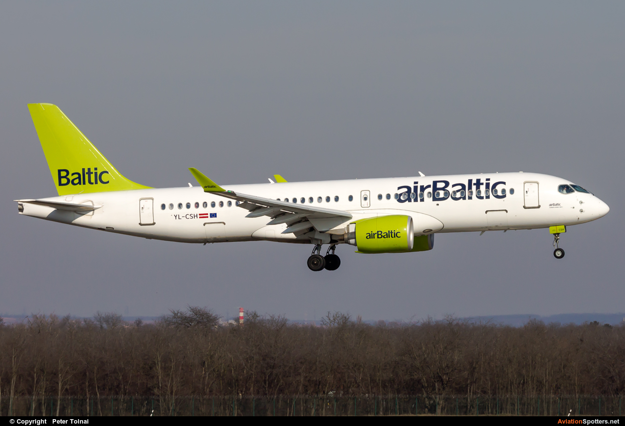 Air Baltic  -  BD-100-1A10 Challenger 300  (YL-CSH) By Peter Tolnai (ptolnai)
