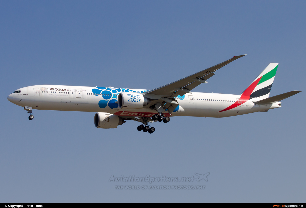 Emirates Airlines  -  777-300ER  (A6-EPD) By Peter Tolnai (ptolnai)