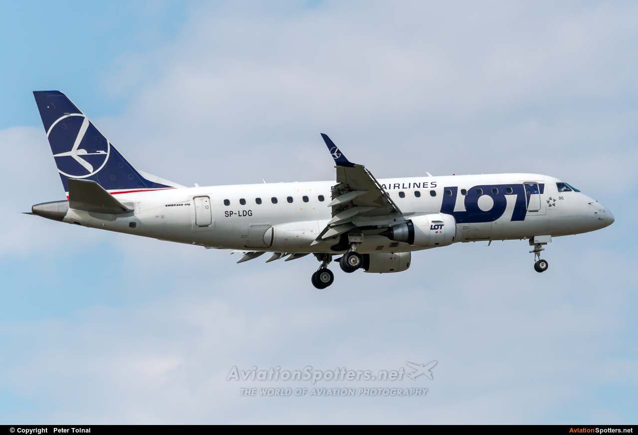 LOT - Polish Airlines  -  170  (SP-LDG) By Peter Tolnai (ptolnai)