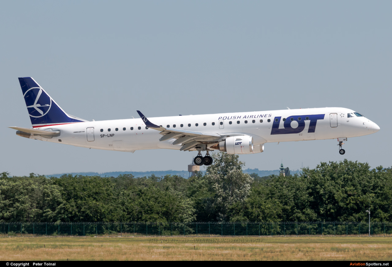 LOT - Polish Airlines  -  195LR  (SP-LNP) By Peter Tolnai (ptolnai)