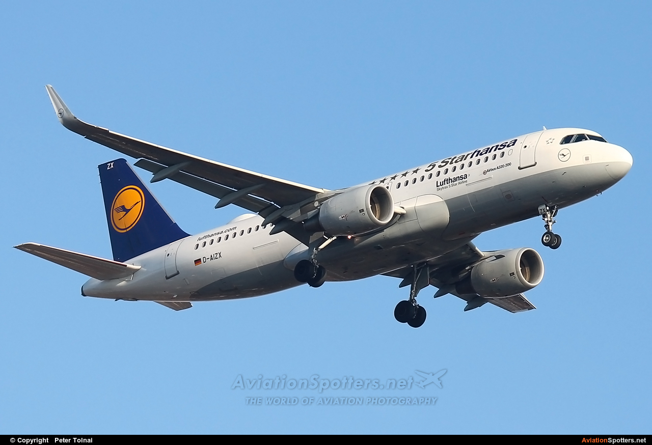 Lufthansa  -  A320-214  (D-AIZX) By Peter Tolnai (ptolnai)