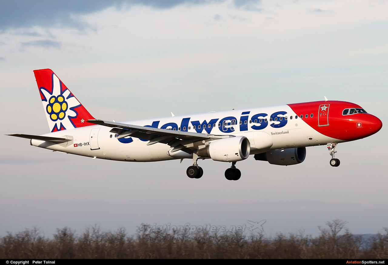 Edelweiss  -  A320  (HB-IHX) By Peter Tolnai (ptolnai)