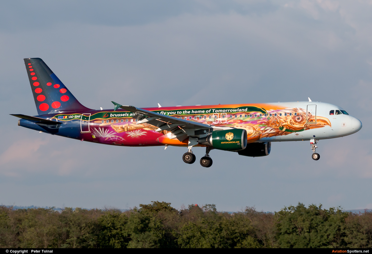 Brussels Airlines  -  A320-214  (OO-SNF) By Peter Tolnai (ptolnai)