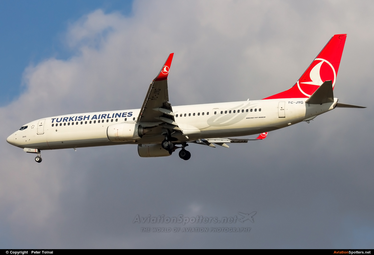 Turkish Airlines  -  737-900ER  (TC-JYG) By Peter Tolnai (ptolnai)