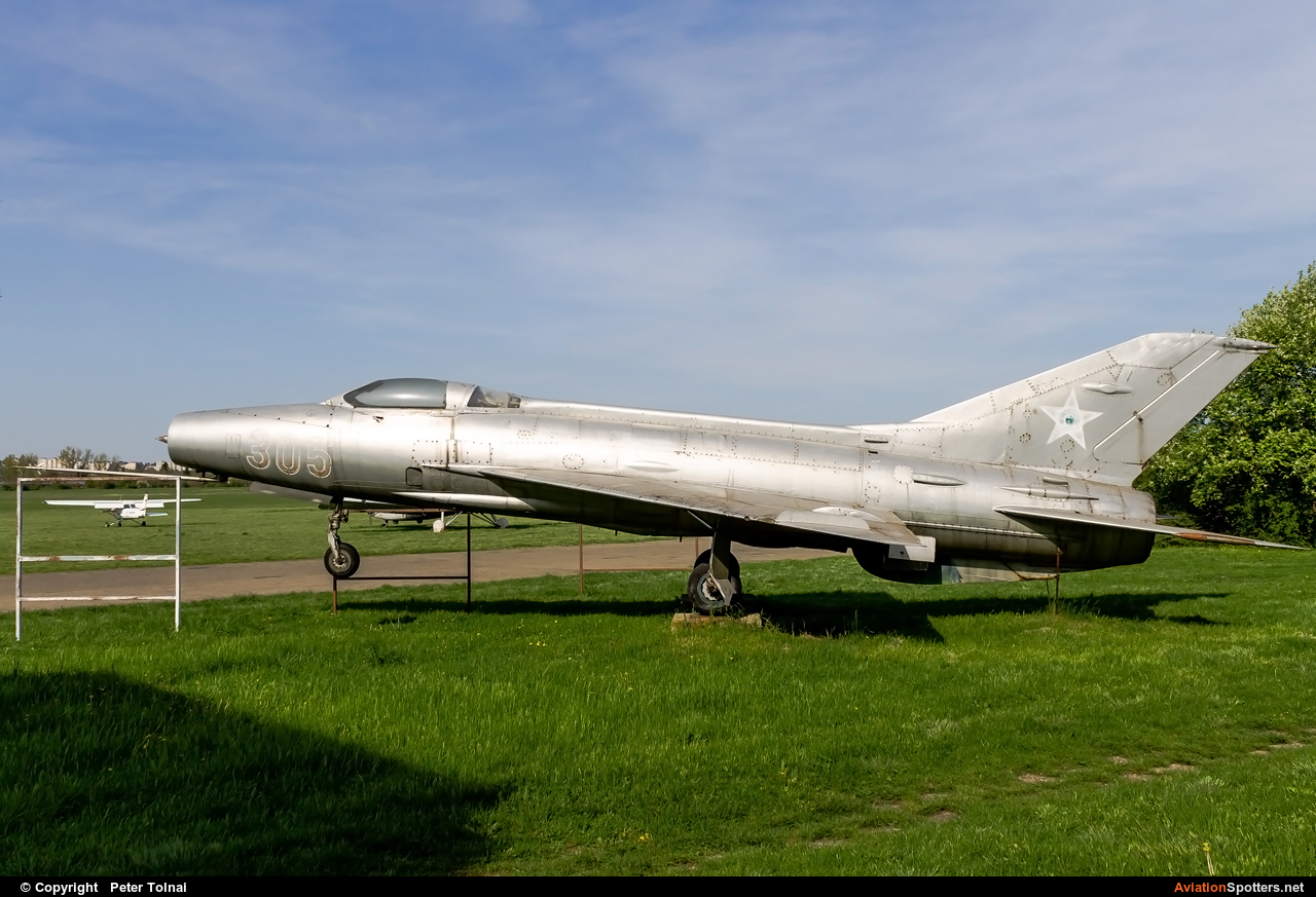 Hungary - Air Force  -  MiG-21F-13  (305) By Peter Tolnai (ptolnai)