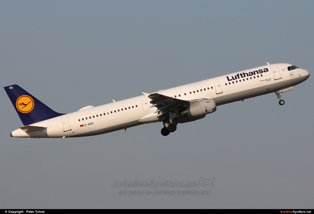 Lufthansa  -  A321  (D-AIRS) By Peter Tolnai (ptolnai)