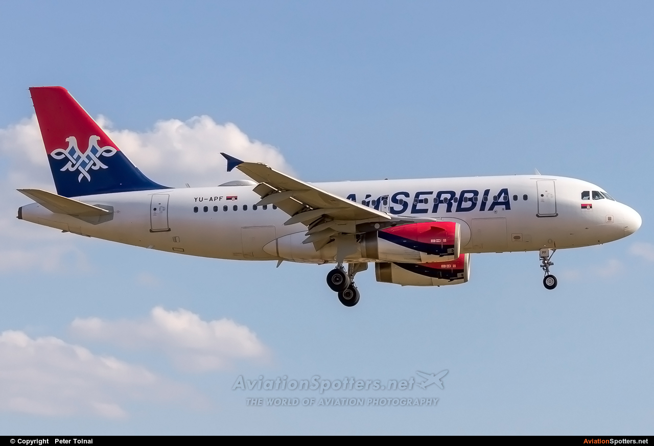 Air Serbia  -  A319  (YU-APF) By Peter Tolnai (ptolnai)