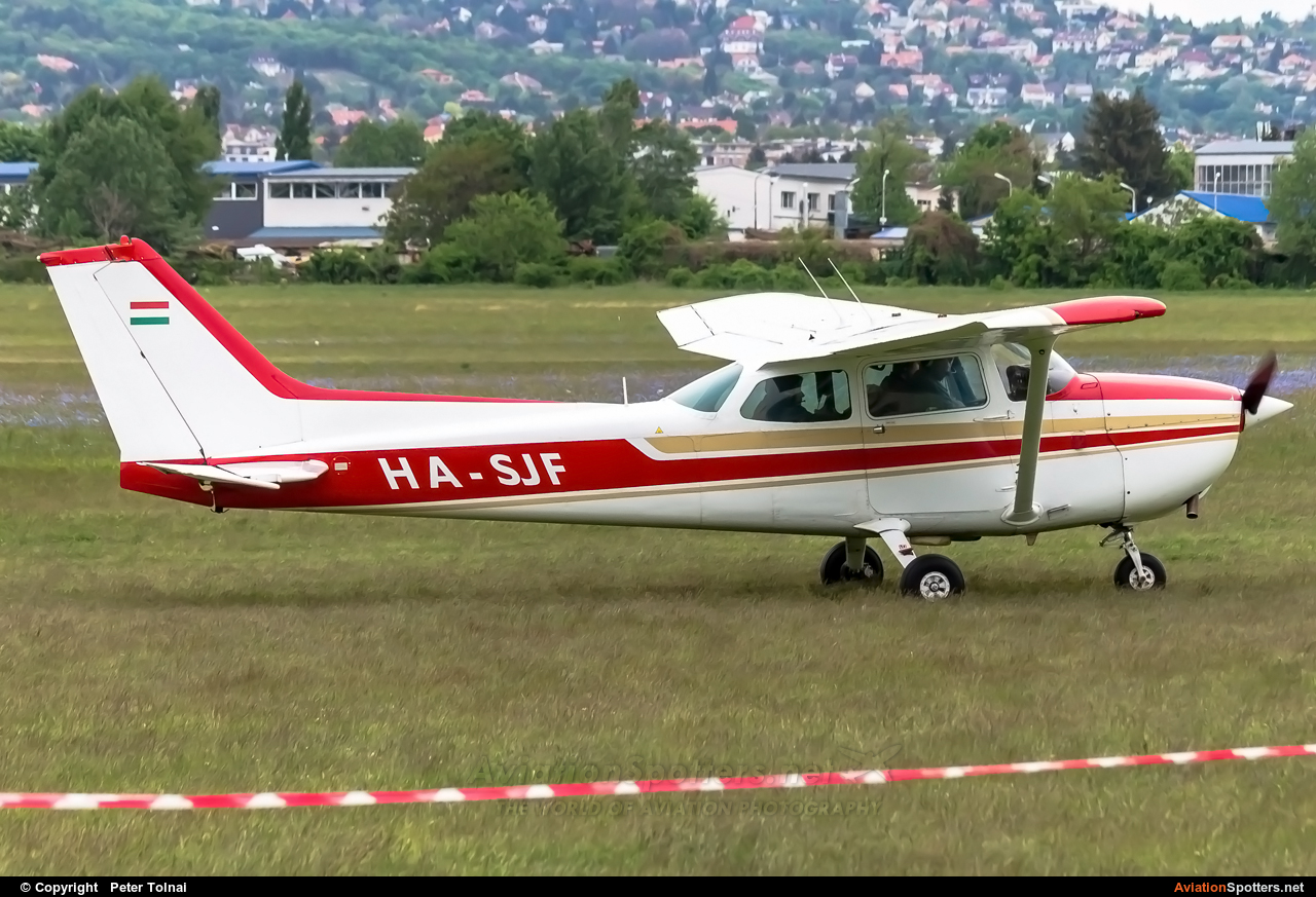 Private  -  172 Skyhawk (all models except RG)  (HA-SJF) By Peter Tolnai (ptolnai)
