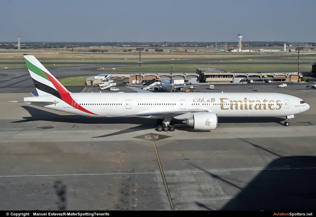 Emirates Airlines  -  777-300ER  (A6-ECC) By Manuel EstevezR-(MaferSpotting) (Manuel EstevezR-(MaferSpotting))