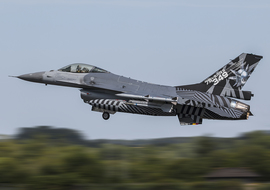 General Dynamics - F-16AM Fighting Falcon (FA-70) - AirComunity