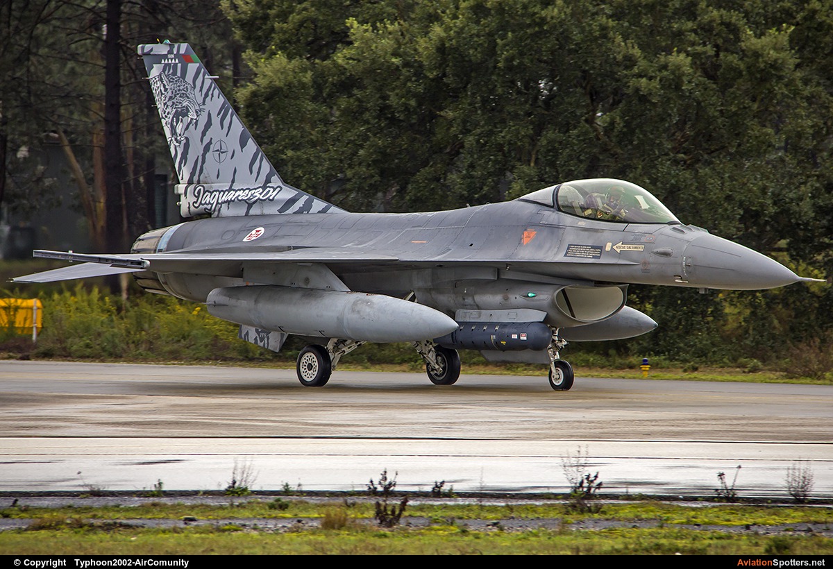 Portugal - Air Force  -  F-16AM Fighting Falcon  (15106) By Typhoon2002-AirComunity (AirComunity)