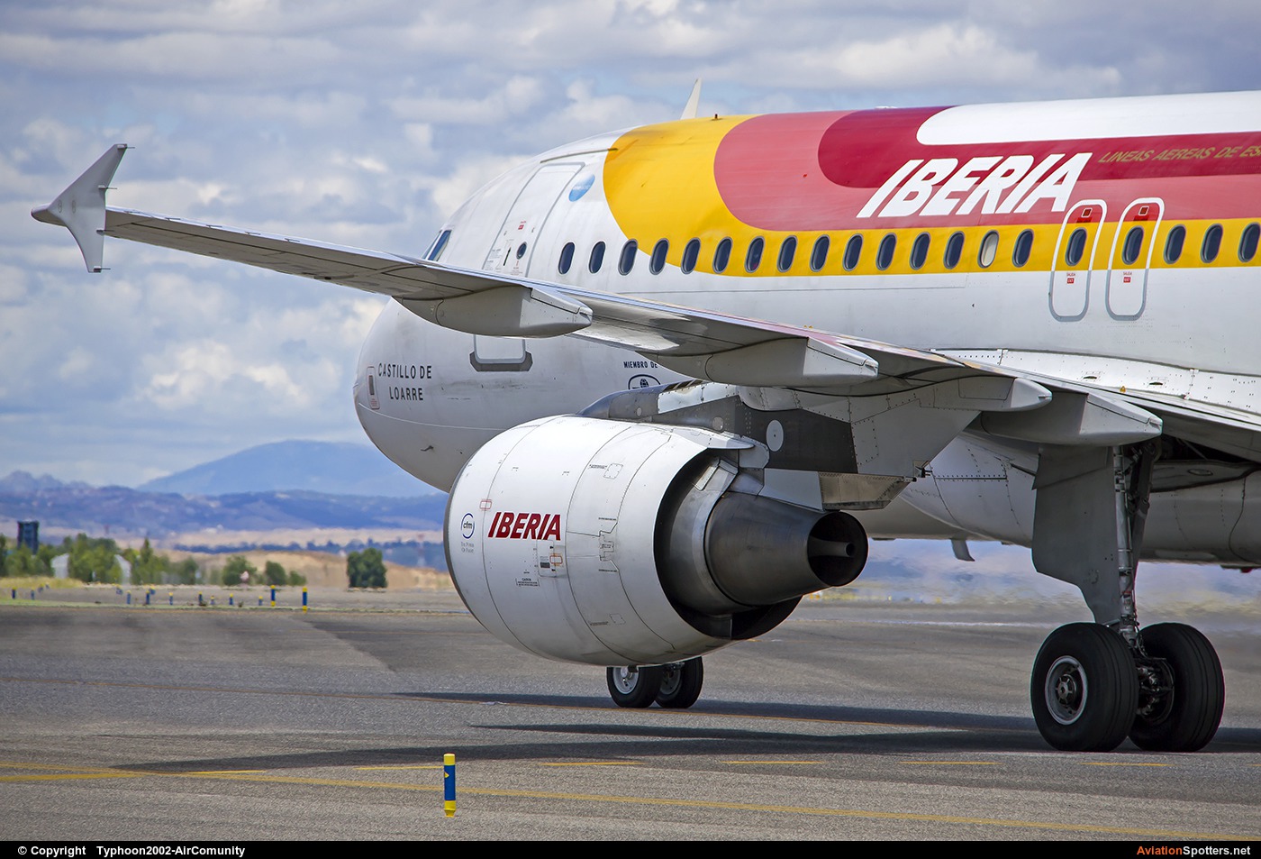 Iberia  -  A320-214  (EC-IEF) By Typhoon2002-AirComunity (AirComunity)