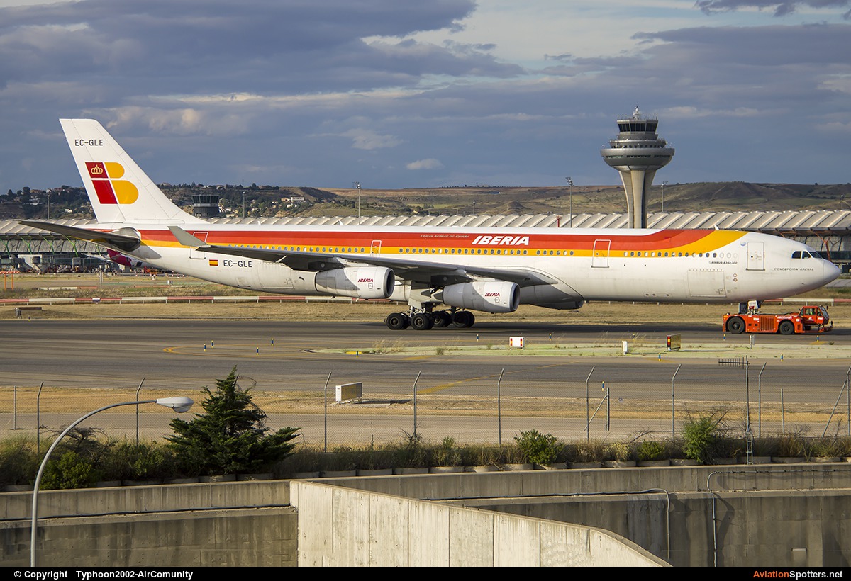 Iberia  -  A340-300  (EC-GLE) By Typhoon2002-AirComunity (AirComunity)