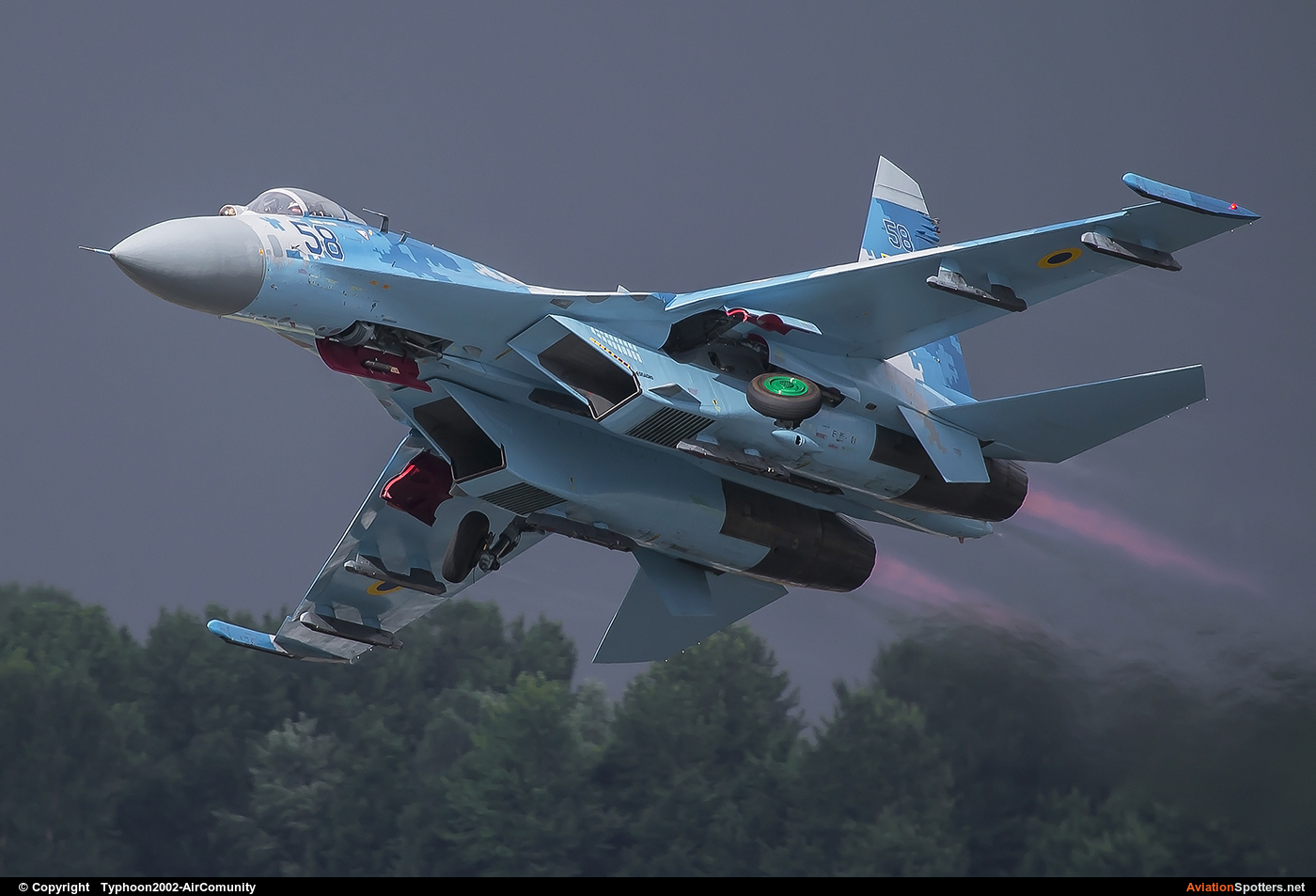 Ukraine - Air Force  -  Su-27P  (58) By Typhoon2002-AirComunity (AirComunity)