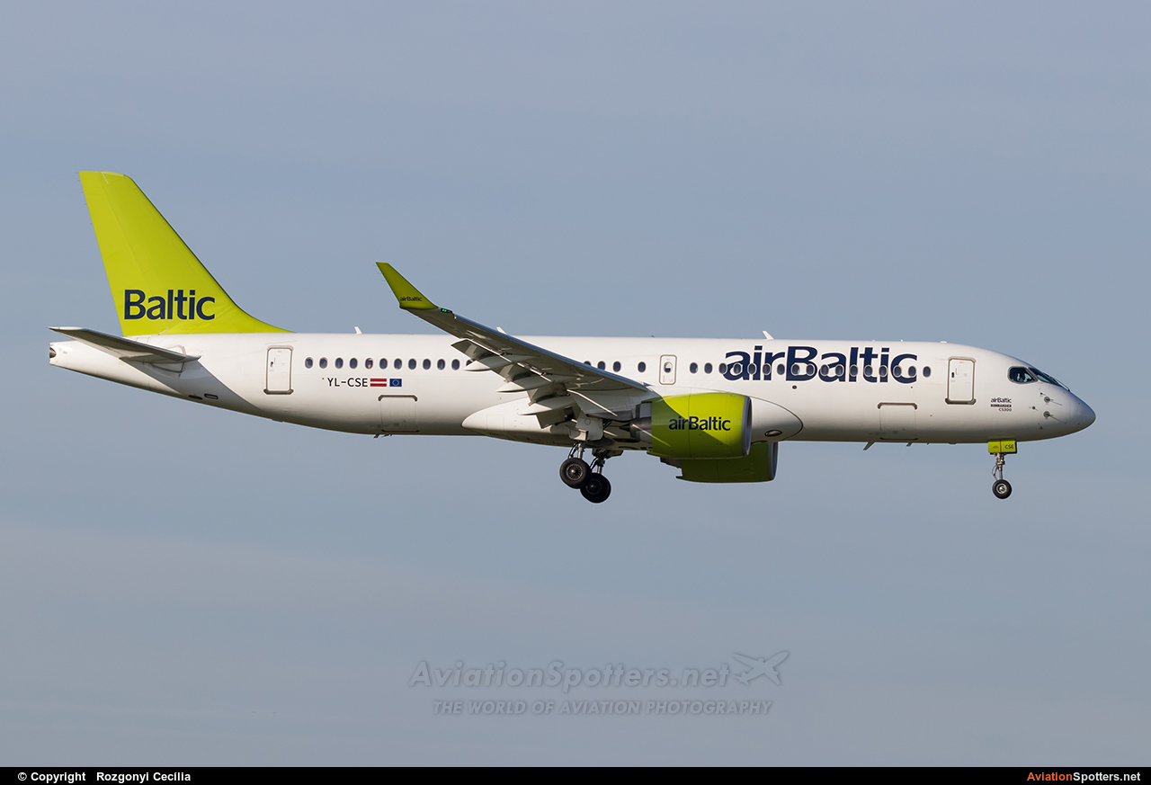 Air Baltic  -  BD-100-1A10 Challenger 300  (YL-CSE) By Rozgonyi Cecília (Rozgonyi Cecília)