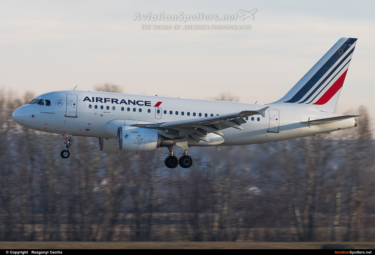 Air France  -  A318  (F-GUGB) By Rozgonyi Cecília (Rozgonyi Cecília)