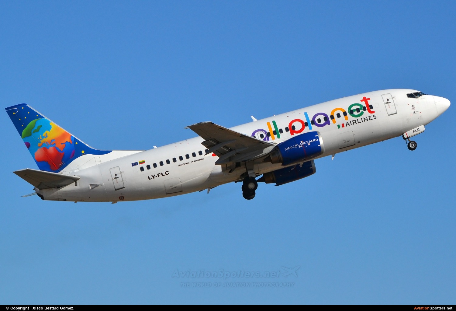 Small Planet Airlines  -  737-300  (LY-FLC) By Xisco Bestard Gómez. (xiscobestard)