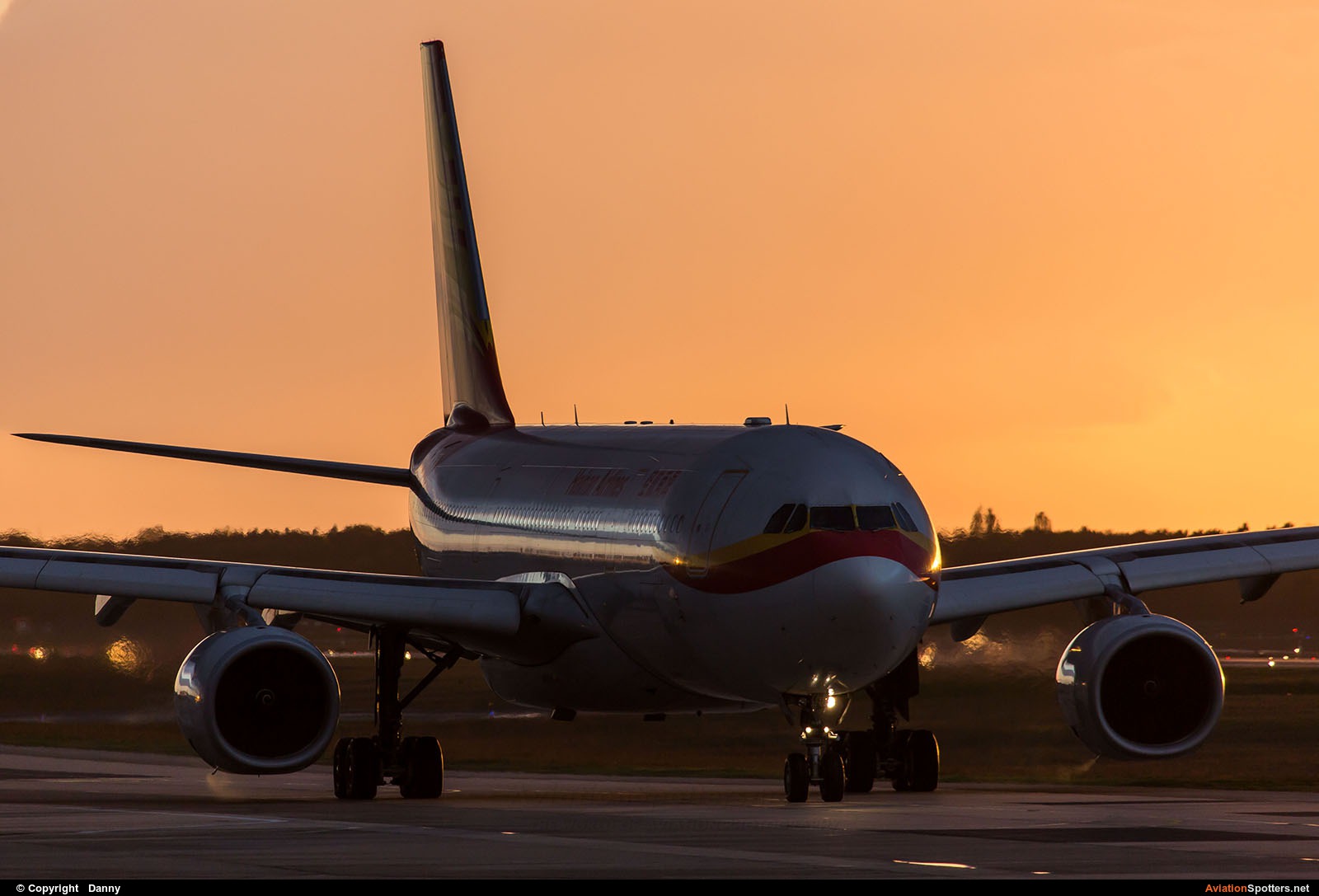Hainan Airlines  -  A330-243  (B-6116) By Danny (Digdis)