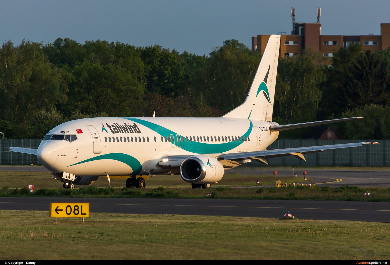Tailwind Airlines  -  737-400  (TC-TLA) By Danny (Digdis)