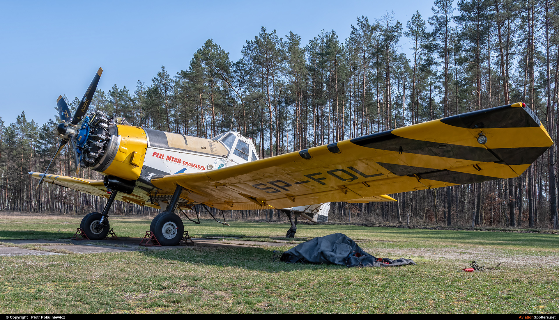 Aerogryf  -  M-18 Dromader  (SP-FOL) By Piotr Pokulniewicz (Piciu)