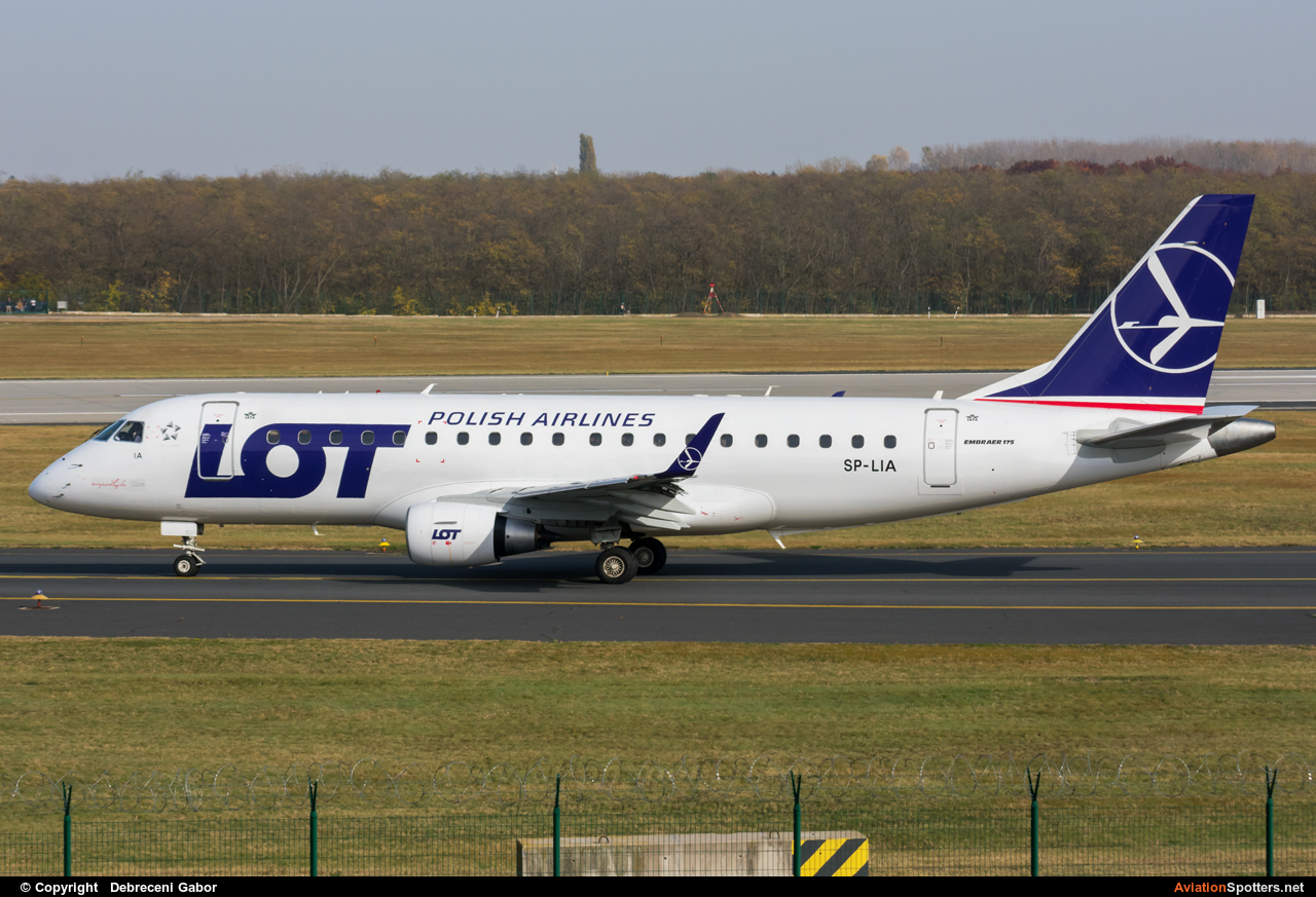 LOT - Polish Airlines  -  170  (SP-LIA) By Debreceni Gabor (Greby)