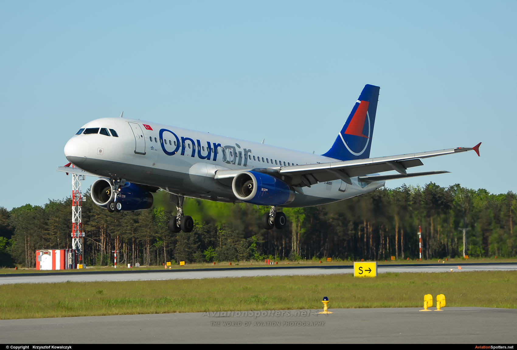 Onur Air  -  A320-232  (TC-OBU) By Krzysztof Kowalczyk (Krzysztof Kowalczyk)
