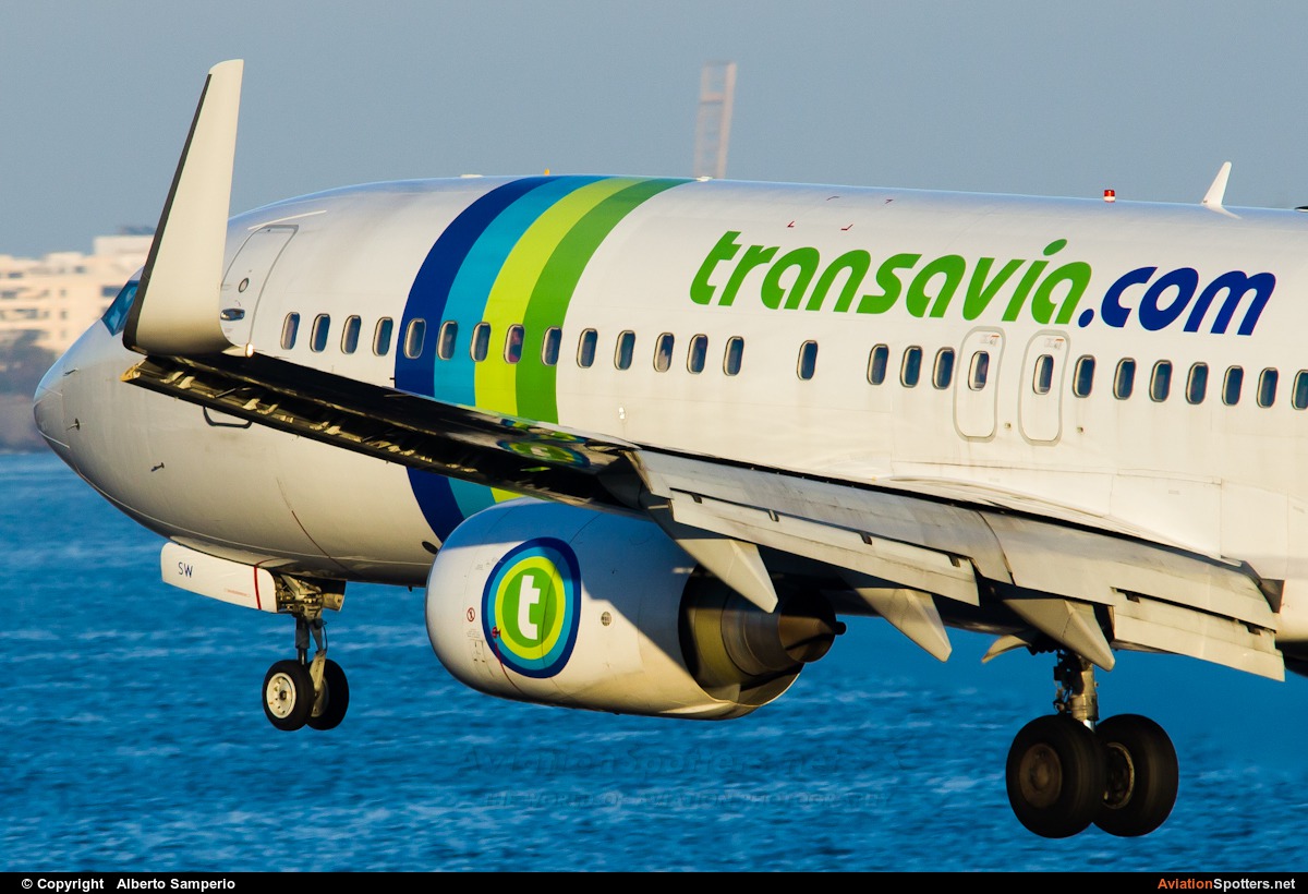 Transavia  -  737-800  (PH-HSW) By Alberto Samperio (albert.sg)