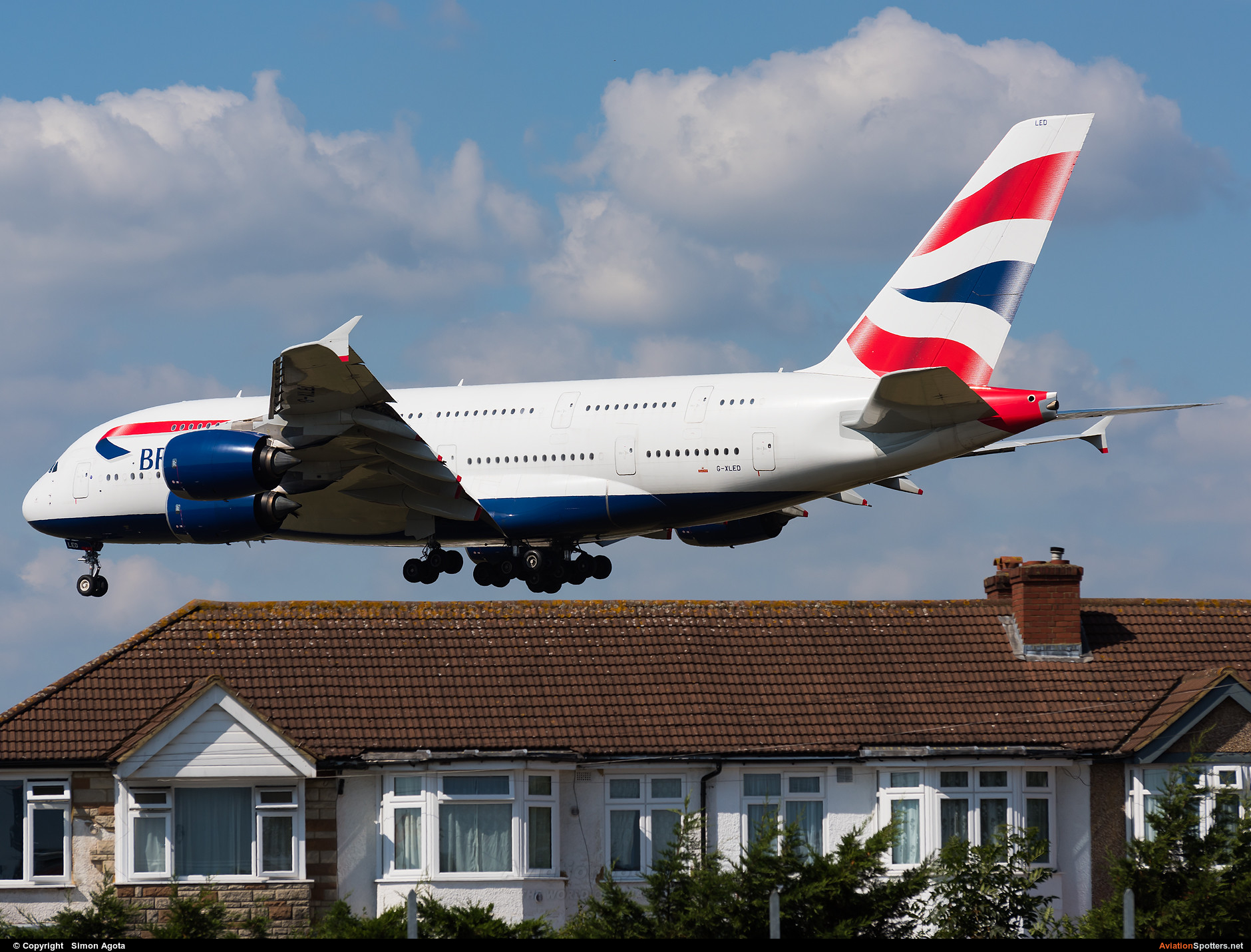 British Airways  -  A380-841  (G-XLED) By Simon Agota (goti80)