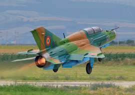 Mikoyan-Gurevich - MiG-21UM (9516) - allex