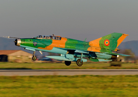 Mikoyan-Gurevich - MiG-21 UM  LanceR B (172) - allex
