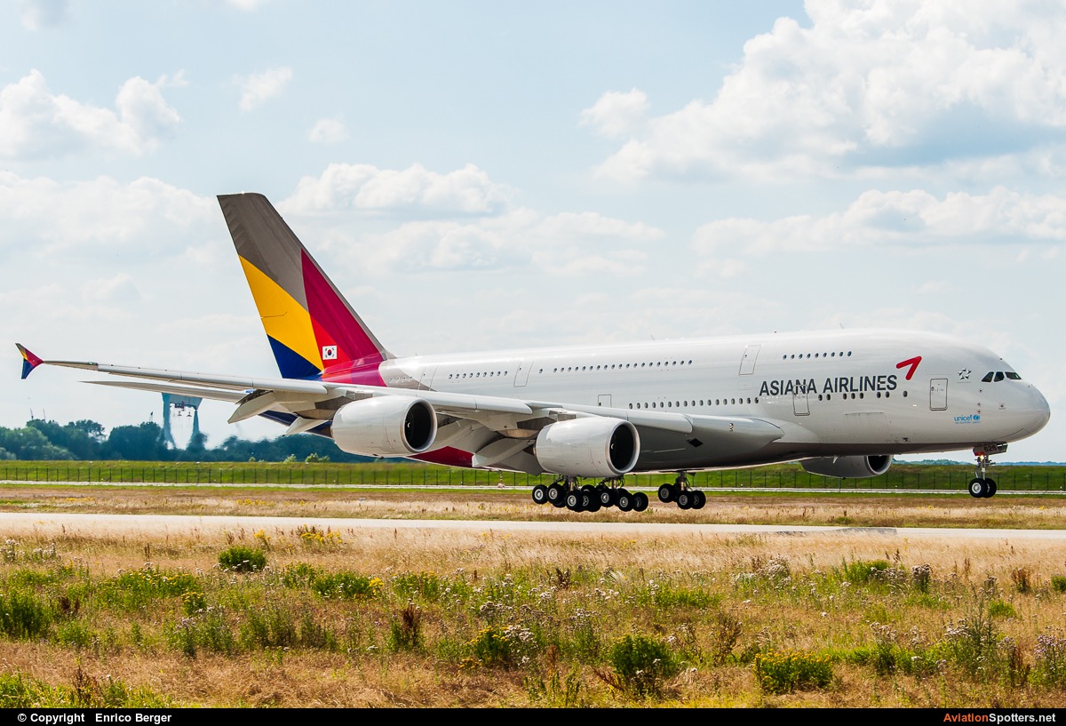 Asiana Airlines  -  A380-841  (F-WWAQ) By Enrico Berger (Nord Spotter)