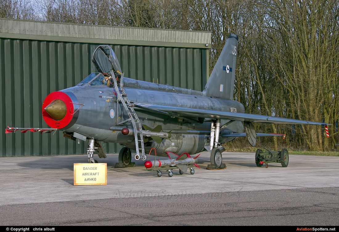UK - Air Force  -  Lightning F.6  (XR728) By chris albutt (ctt2706)