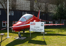 British Aerospace - Hawk T.1- 1A (XX253) - Tigger Bounce