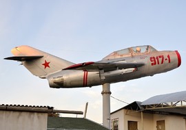 Mikoyan-Gurevich - MiG-15 UTI (917-1) - vargagyuri