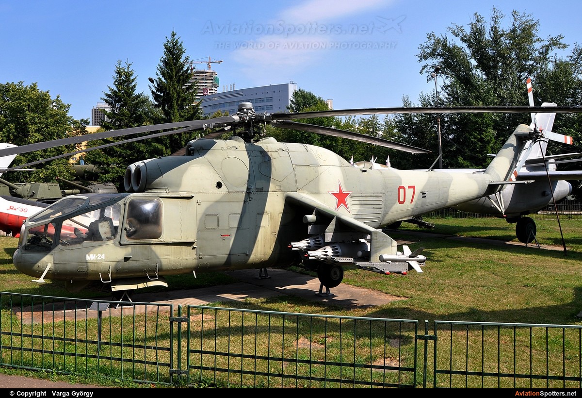 Soviet Air Force  -  Mi-24A  (07) By Varga György (vargagyuri)