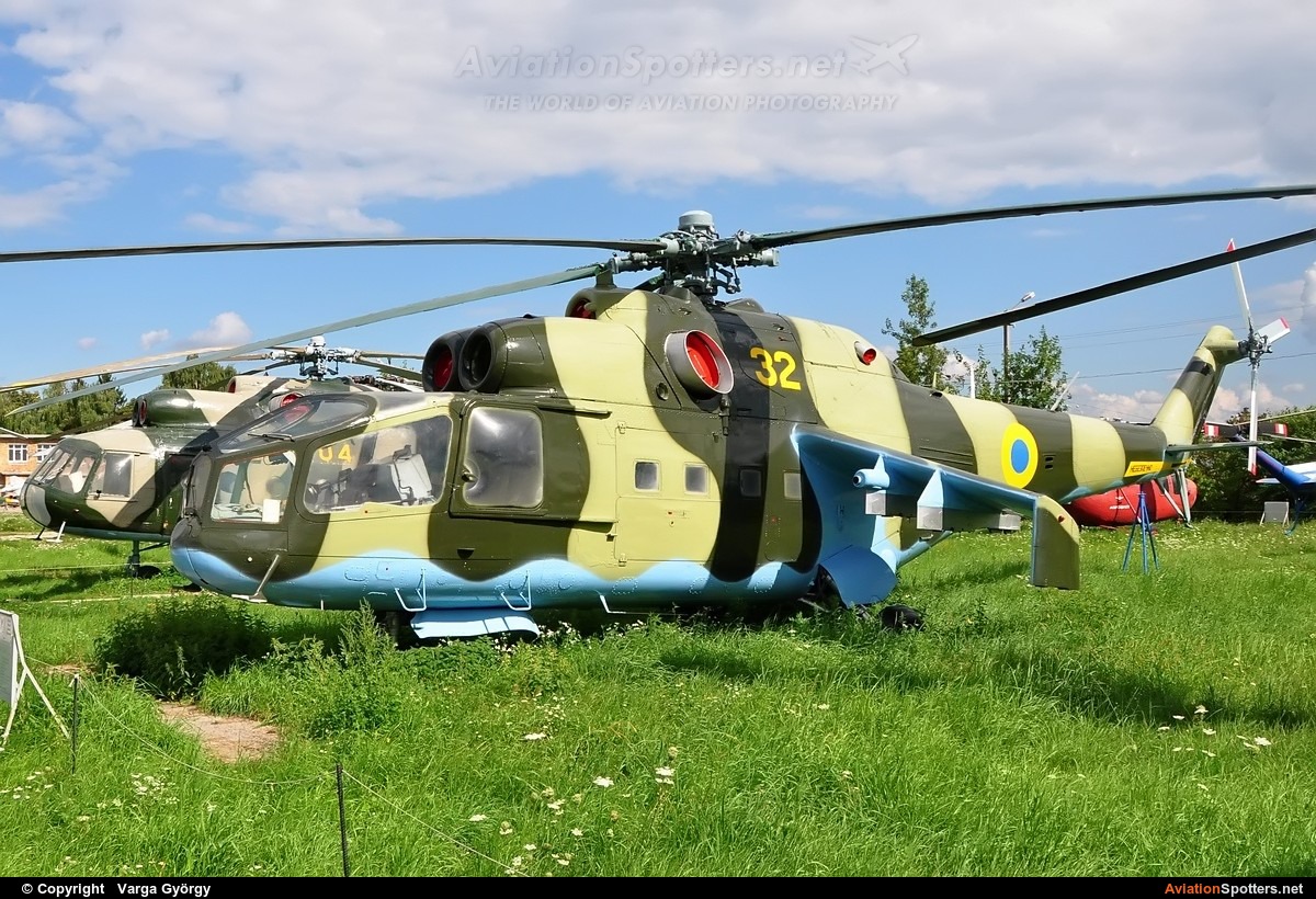 Ukraine - Air Force  -  Mi-24A  (32) By Varga György (vargagyuri)