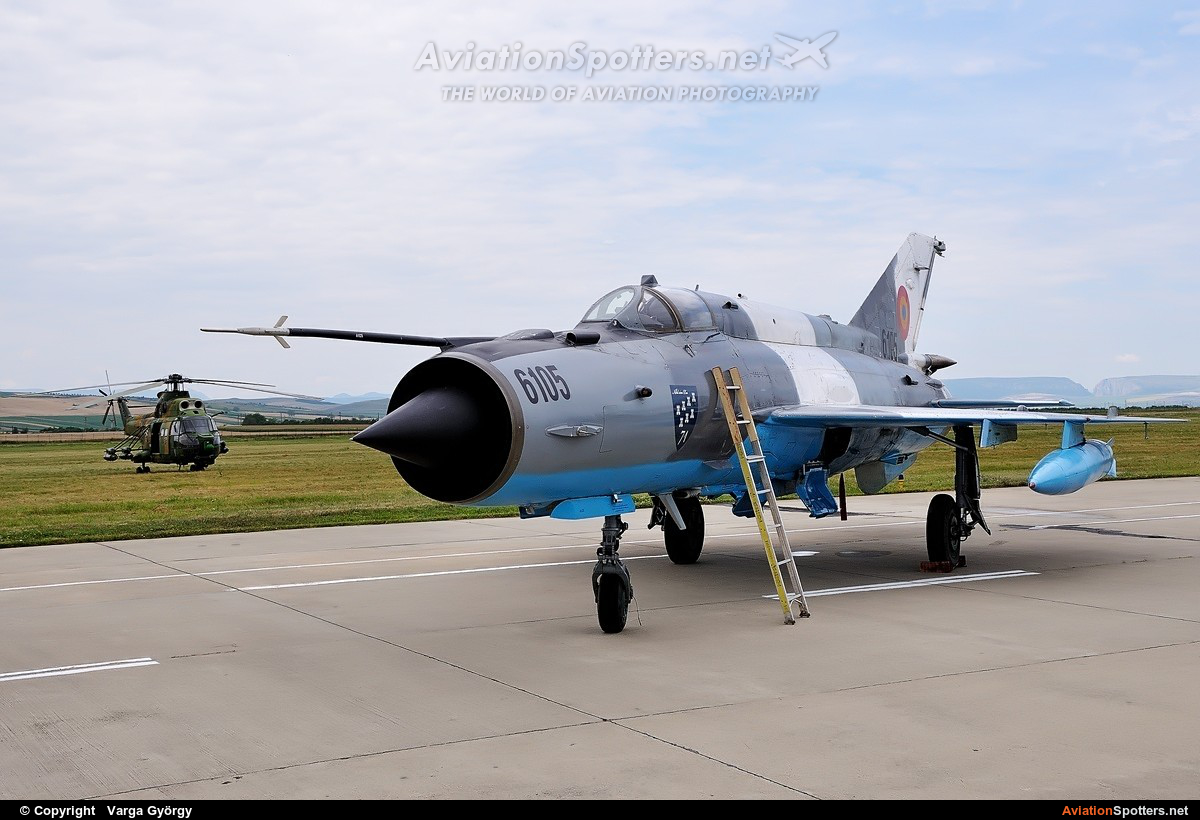 Romania - Air Force  -  MiG-21 LanceR C  (6105) By Varga György (vargagyuri)