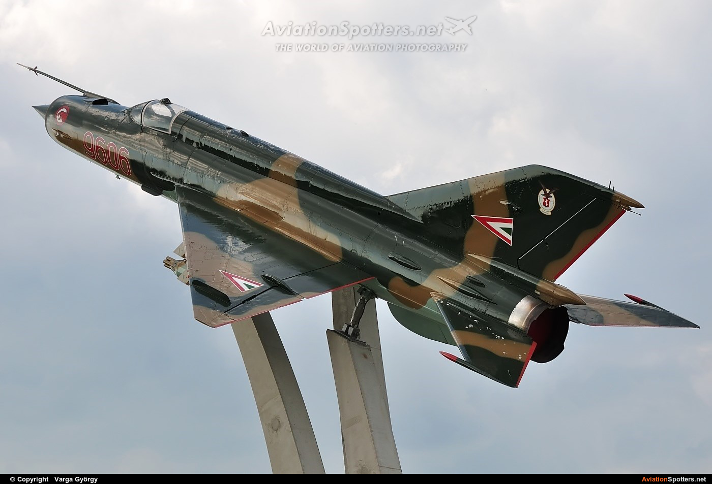 Hungary - Air Force  -  MiG-21MF  (9606) By Varga György (vargagyuri)