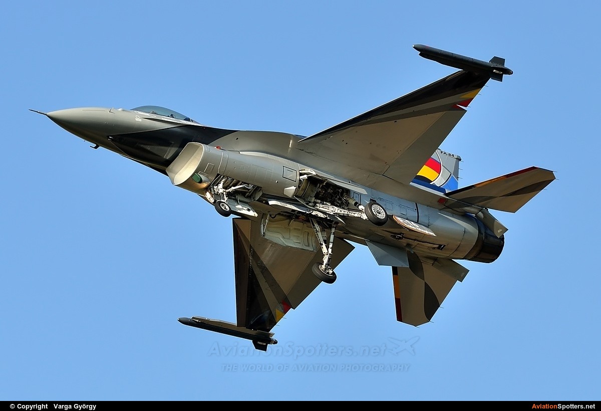 Belgium - Air Force  -  F-16AM Fighting Falcon  (FA-84) By Varga György (vargagyuri)