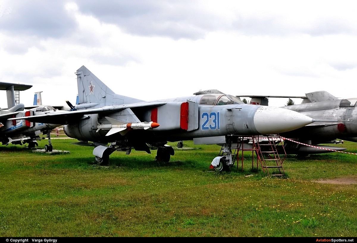 Soviet Air Force  -  MiG-23MF  (231) By Varga György (vargagyuri)