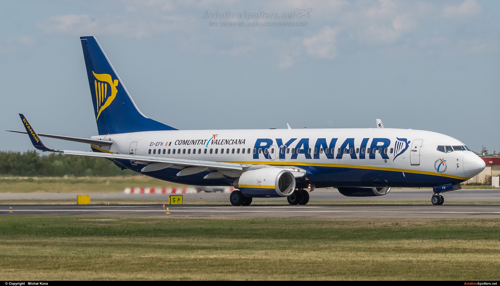 Ryanair  -  737-8AS  (EI-EFH) By Michał Kuna (big)