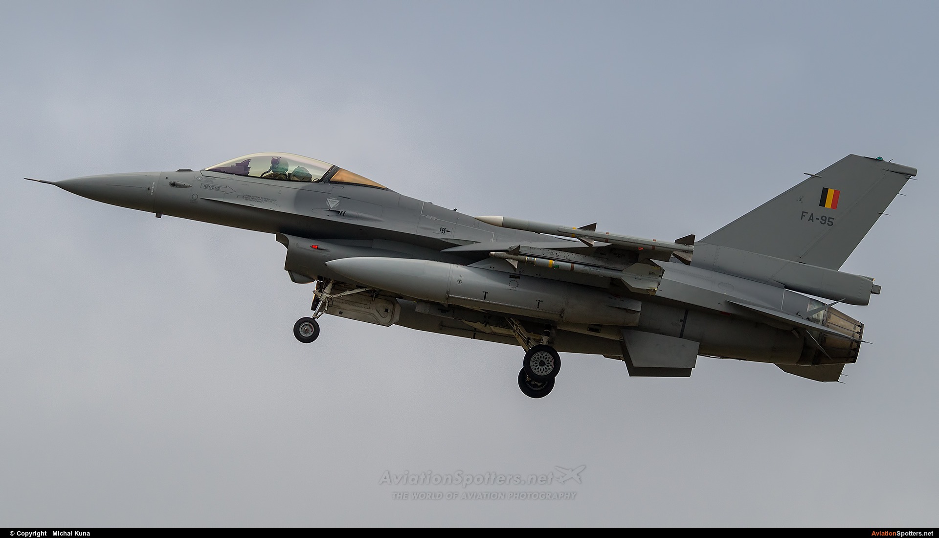 Belgium - Air Force  -  F-16AM Fighting Falcon  (FA-95) By Michał Kuna (big)