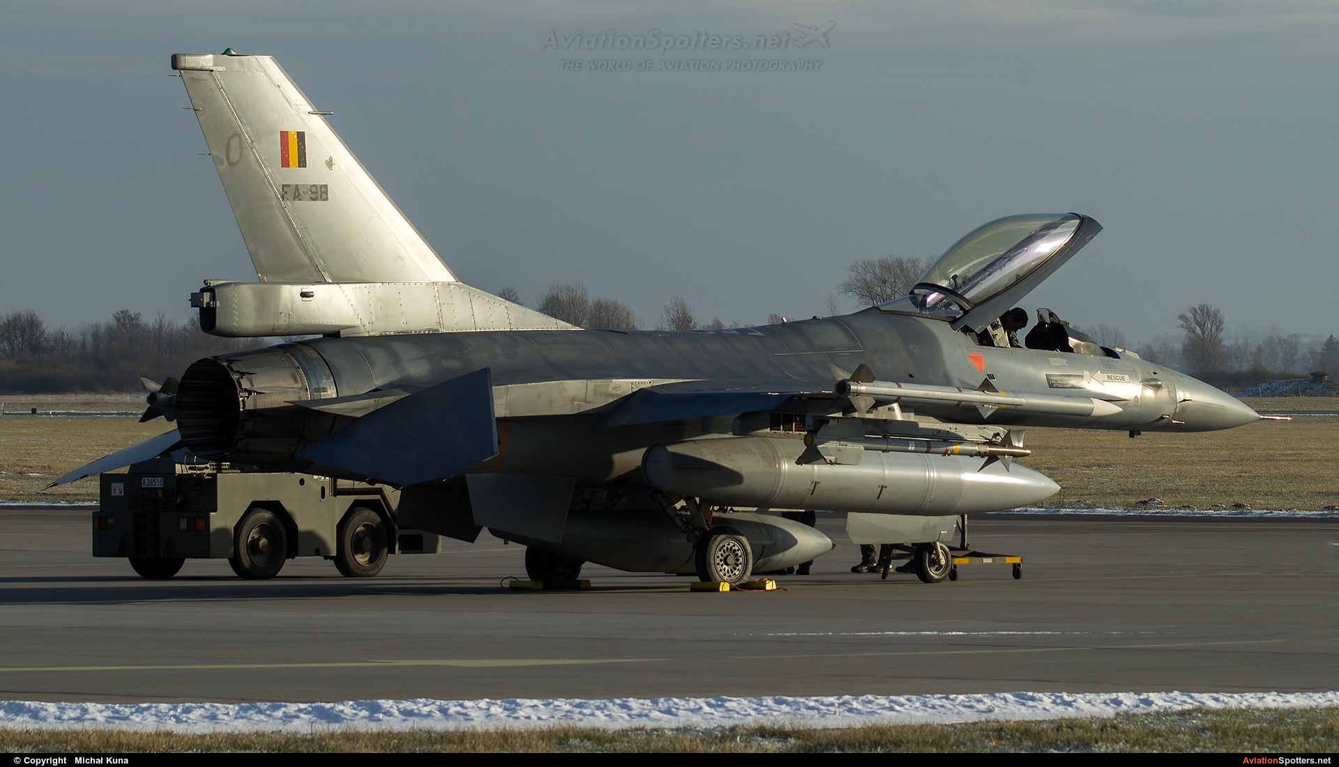 Belgium - Air Force  -  F-16AM Fighting Falcon  (FA-98) By Michał Kuna (big)