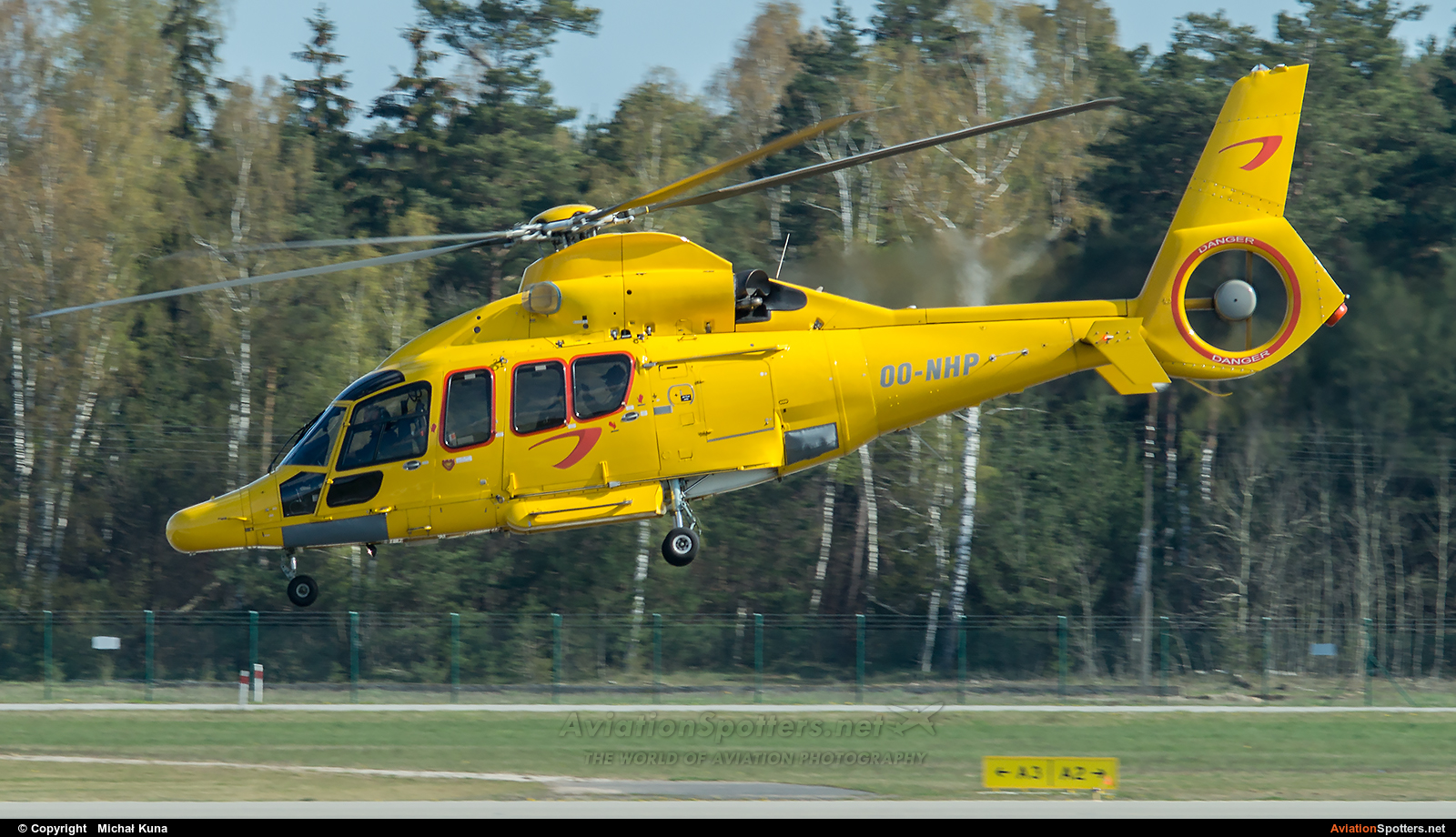 Noordzee Helikopters Vlaanderen (NHV)  -  EC155 Dauphin (all models)  (OO-NHP) By Michał Kuna (big)