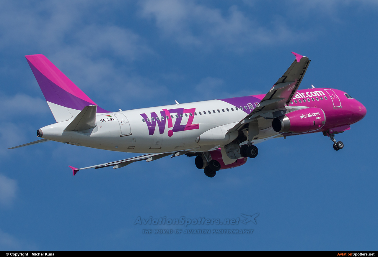 Wizz Air  -  A320  (HA-LPL) By Michał Kuna (big)